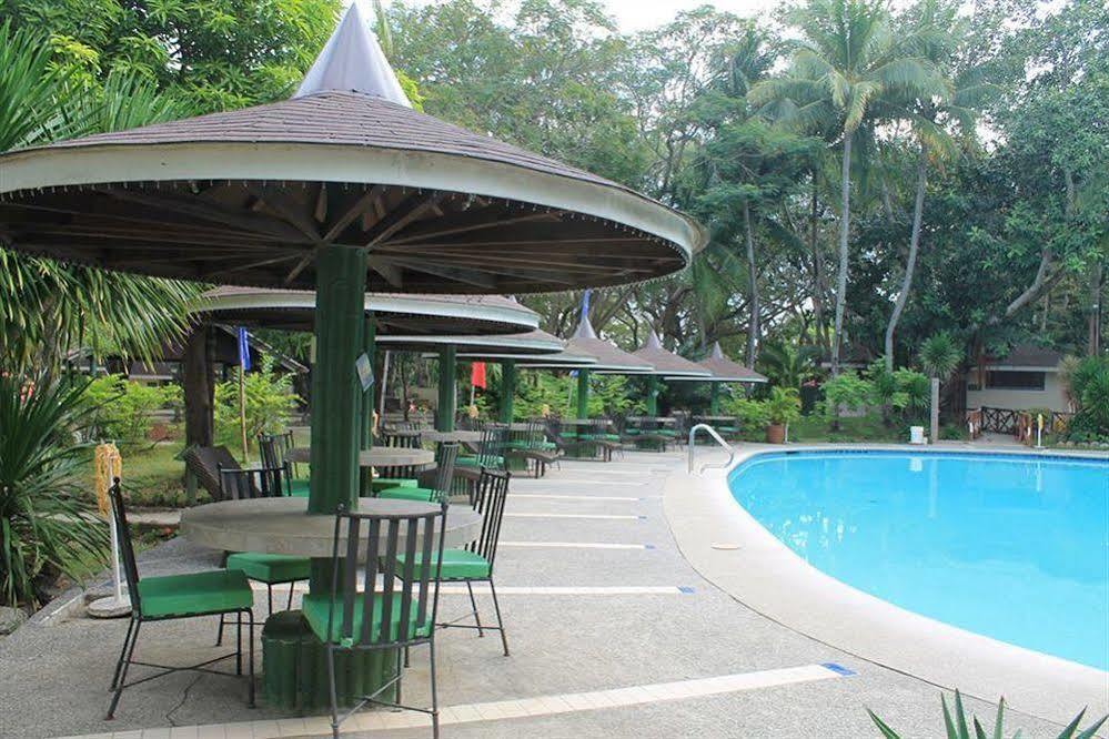 Matabungkay Beach Hotel Lian Exterior foto